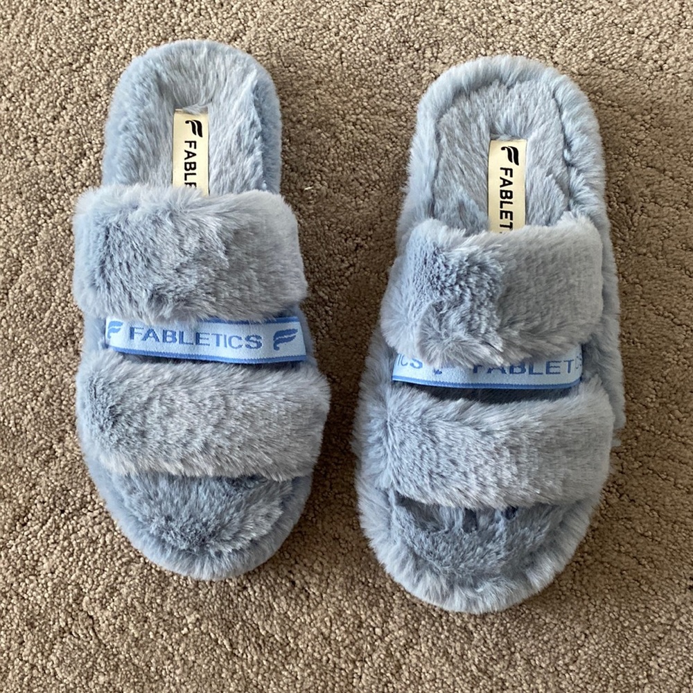 Fabletics slippers